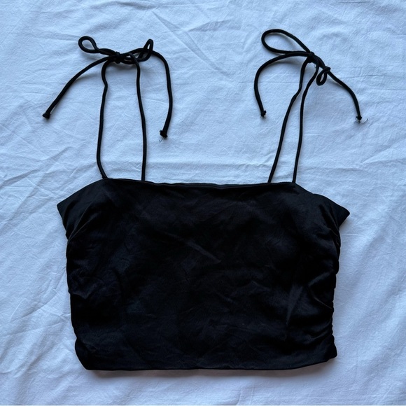 Zara Black Satin Effect Smocked Bach Crop Top - Picture 2 of 9